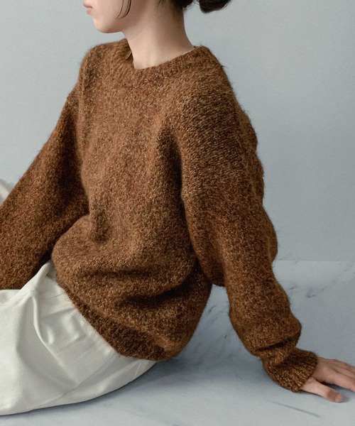 on:nue（オンニュ）の「【on:nue】[着用動画あり！/ ユニセックス] メランジクルーネックオーバーニット（ニット/セーター・レディース・イエロー/ブラウン/グレー・FREE）」の9枚目の写真