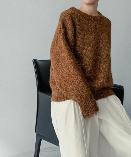 on:nue（オンニュ）の「【on:nue】[着用動画あり！/ ユニセックス] メランジクルーネックオーバーニット（ニット/セーター・レディース・イエロー/ブラウン/グレー・FREE）」の10枚目の写真