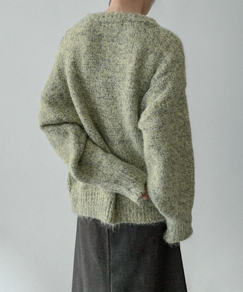 on:nue（オンニュ）の「【on:nue】[着用動画あり！/ ユニセックス] メランジクルーネックオーバーニット（ニット/セーター・レディース・イエロー/ブラウン/グレー・FREE）」の21枚目の写真