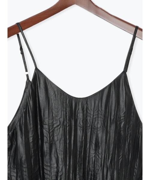 Te chichi TERRASSE（テチチテラス）の「しわ加工フェイクレザーキャミワンピース《2025autumn catalog item》（ワンピース・レディース・ブラウン/ブラック・F）」の9枚目の写真