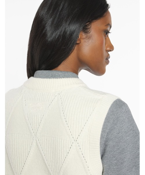 Maison Kitsune（メゾンキツネ）の「TEXTURED WOOL ARGYLE VEST