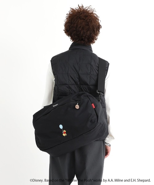 Manhattan Portage(マンハッタンポーテージ)の「PALMETTO BOSTON BAG NYLON TUSSAH QUILL 25 / POOH(ボストンバッグ・レディース・ブラック・LARGE)」の4枚目の写真