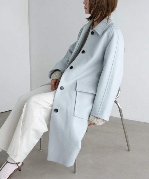 BABYLONE（バビロン）の「ダブルメルトンステンカラーコート（ステンカラーコート・レディース・グレイッシュブルー/キャメル・フリー）」の4枚目の写真