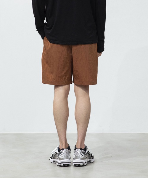 ATTACHMENT(アタッチメント)の「NYタフタ ショーツ / NY TAFFETA SHORTS(その他パンツ・メンズ・カーキ系/ブラウン/ブラック・4/1/2/3)」の19枚目の写真
