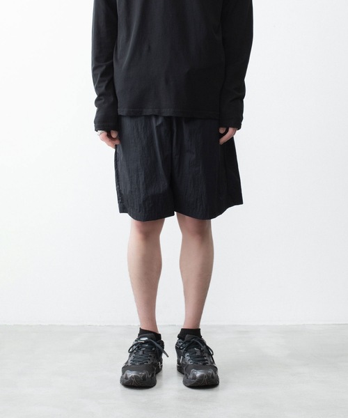 ATTACHMENT(アタッチメント)の「NYタフタ ショーツ / NY TAFFETA SHORTS(その他パンツ・メンズ・カーキ系/ブラウン/ブラック・4/1/2/3)」の4枚目の写真