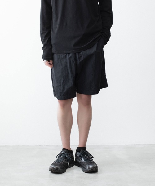 ATTACHMENT(アタッチメント)の「NYタフタ ショーツ / NY TAFFETA SHORTS(その他パンツ・メンズ・カーキ系/ブラウン/ブラック・4/1/2/3)」の5枚目の写真