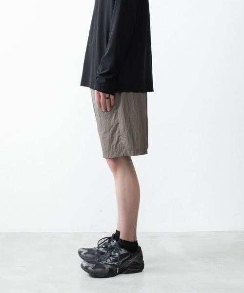 ATTACHMENT(アタッチメント)の「NYタフタ ショーツ / NY TAFFETA SHORTS(その他パンツ・メンズ・カーキ系/ブラウン/ブラック・4/1/2/3)」の15枚目の写真