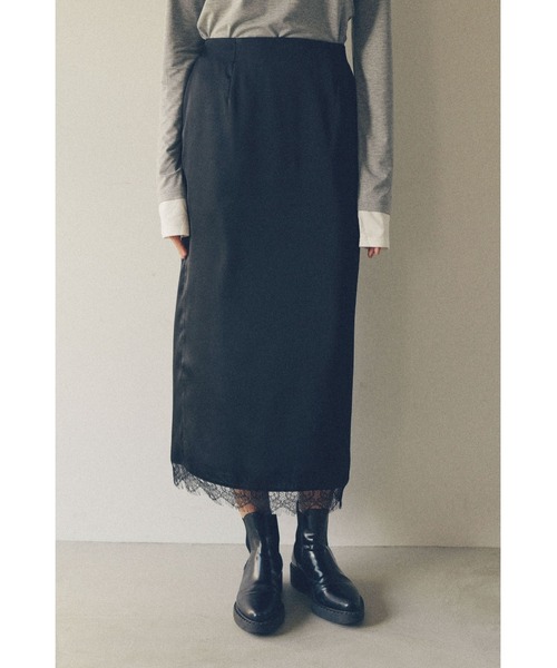 YOOU(ユー)の「ヘムレーススカート/サテン素材 × Iラインシルエット(スカート・レディース・ブラック/ホワイト・SMALL/MEDIUM)」の1枚目の写真
