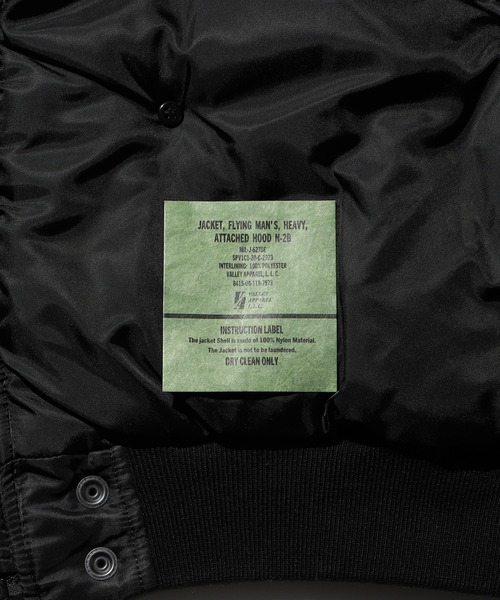 Valley Apparel(バレーアパレル)の「レディース N-2B ショートナイロンジャケット/フライトジャケット(ミリタリージャケット・レディース・ブラック/アイボリー・MEDIUM/SMALL)」の11枚目の写真