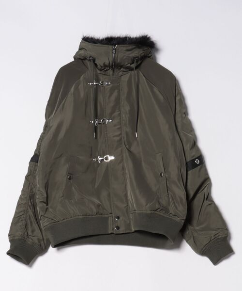 Revo.（レボ）の「オーバーサイズ ファイヤーマンバックル エコファー N-2B フライトジャケット【UNISEX】（ミリタリージャケット・メンズ・ブラック/オリーブ・S/M/L）」の9枚目の写真