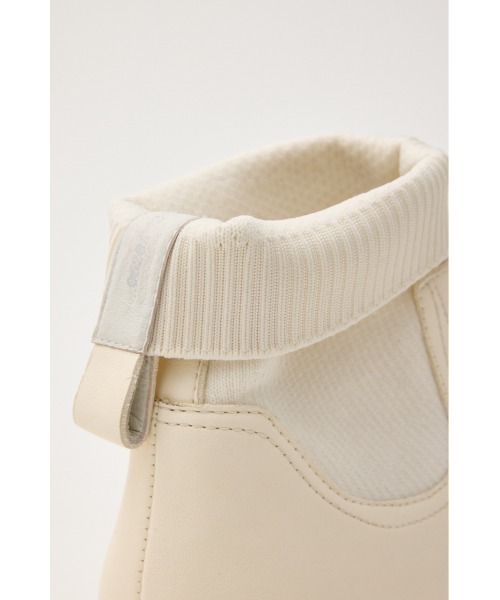 STACCATO(スタッカート)の「ドルチェニットコンビライトソールブーツ(ブーツ・レディース・ブラック/ホワイト・23cm/23.5cm/24cm/24.5cm/22.5cm)」の6枚目の写真