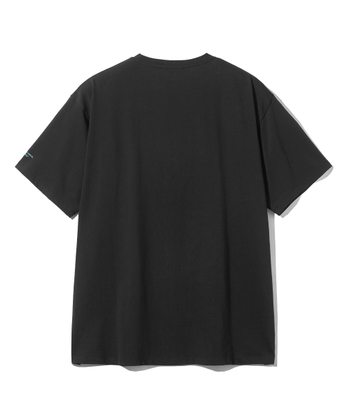 F.ILLUMINATE（フィルミネイト）の「FLMウェイビーロゴTシャツ - ブラック（Tシャツ/カットソー・レディース・その他・SMALL/MEDIUM/LARGE）」の2枚目の写真