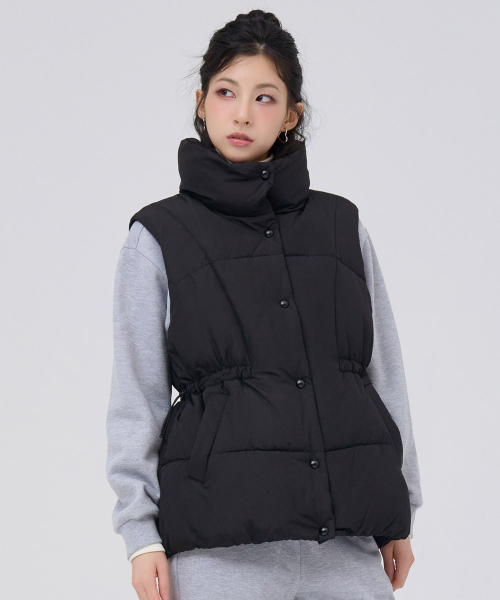 CHASECULT（チェイスカルト）の「レディース ハイネックボリュームベスト-ブラック（ベスト・レディース・ブラック・FRE）」の2枚目の写真