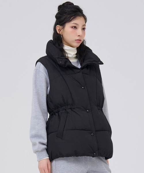CHASECULT（チェイスカルト）の「レディース ハイネックボリュームベスト-ブラック（ベスト・レディース・ブラック・FRE）」の5枚目の写真