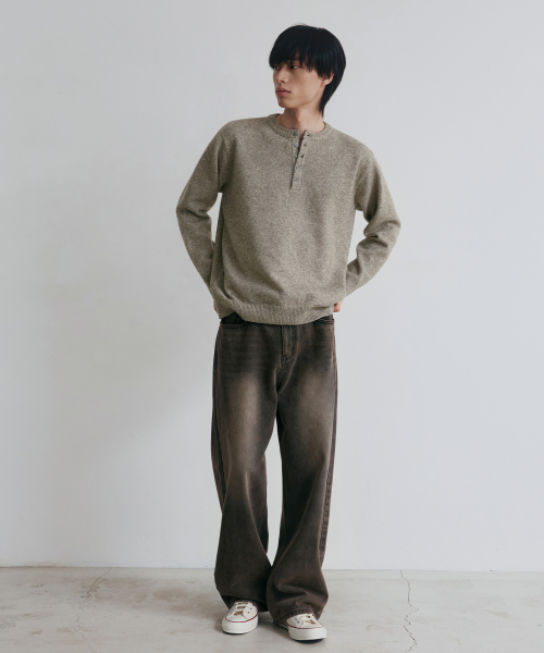 NODU（ノードユー）の「デイリープレーンヘンリーネックニット[ベージュ]（ニット/セーター・メンズ・ベージュ・MEDIUM/LARGE）」の7枚目の写真