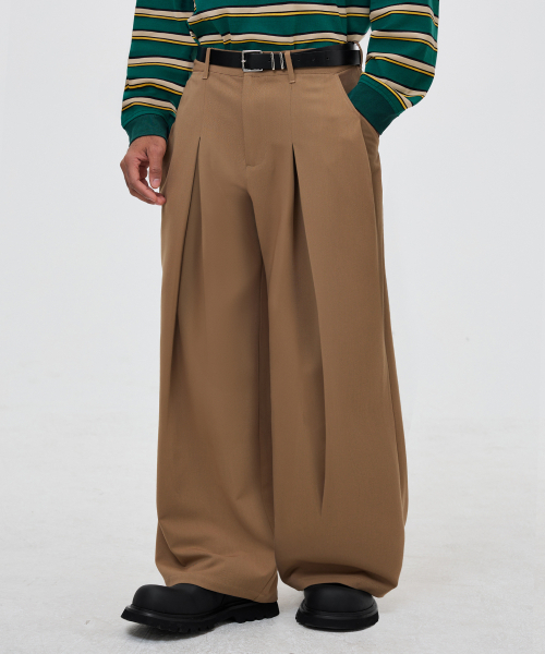 TRILLION(トリリオン)の「ダブルインバーテッドジョーワイドパンツ【ベージュ】(スラックス・レディース・その他・MEDIUM/LARGE/X-LARGE)」の2枚目の写真