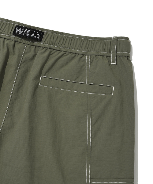 Wacky WiLLy(ワッキーウィリー)の「ナイロンリップストップカーゴショートパンツオリーブグリーン(その他パンツ・レディース・その他・X-LARGE/SMALL/MEDIUM/LARGE)」の6枚目の写真