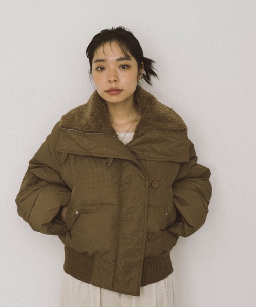 DRWCYS(ドロシーズ)の「ボアカラーブルゾン(ダウンジャケット/コート・レディース・ブラック/ブラウン・FREE)」の18枚目の写真