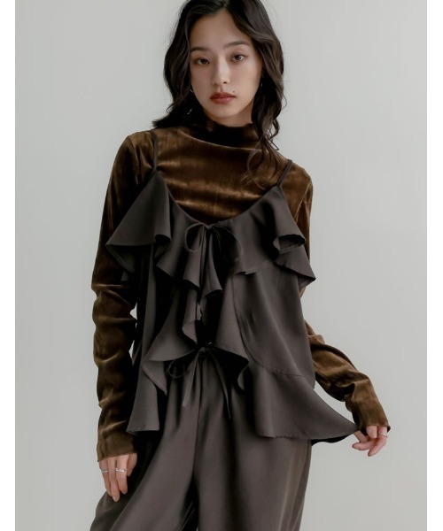Re:EDIT（リエディ）の「[2025 WINTER COLLECTION][アンチピリング][毛玉になりにくい]ヘリンボーン微起毛フリルキャミソールビスチェ（キャミソール・レディース・ブラック/チャコールグレー/ブラウン・MEDIUM/LARGE）」の3枚目の写真