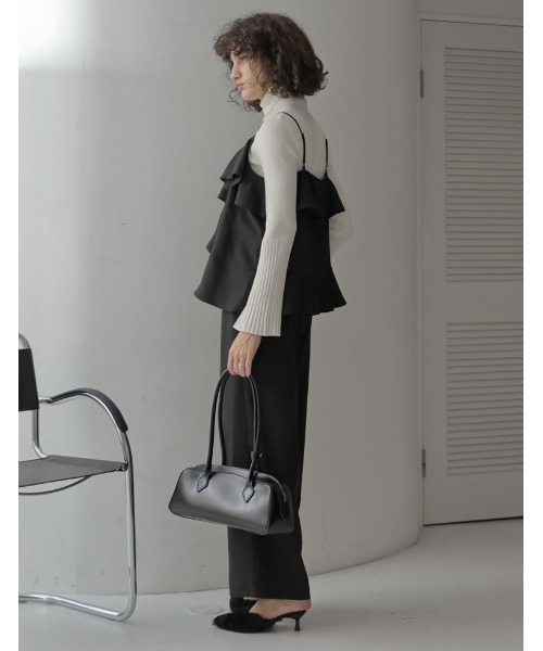 Re:EDIT（リエディ）の「[2025 WINTER COLLECTION][アンチピリング][毛玉になりにくい]ヘリンボーン微起毛フリルキャミソールビスチェ（キャミソール・レディース・ブラック/チャコールグレー/ブラウン・MEDIUM/LARGE）」の6枚目の写真