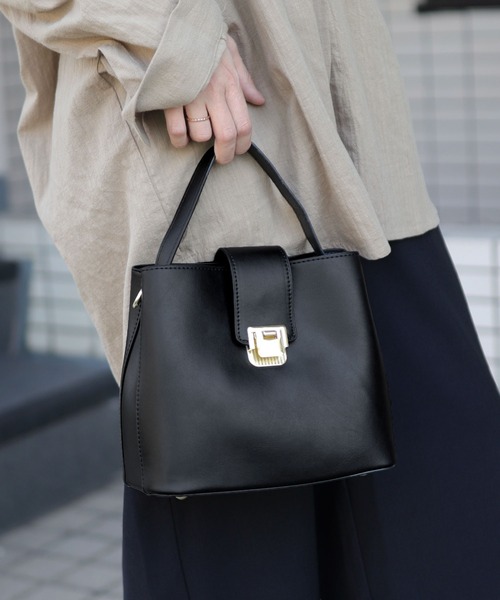 florist（フローリスト）の「【2WAY/3WAY・高見え♪】 レザーライクベルトデザインハンドバッグ/ショルダーバッグ/オフィスバッグ（ハンドバッグ・レディース・オフホワイト/セージグリーン/ピンク/ベージュ/ブラック・FREE）」の9枚目の写真