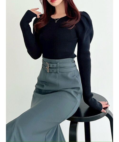 RESEXXY(リゼクシー)の「パワショルリブトップス(ニット/セーター・レディース・ブラック/ホワイト/グリーン・FREE)」の1枚目の写真