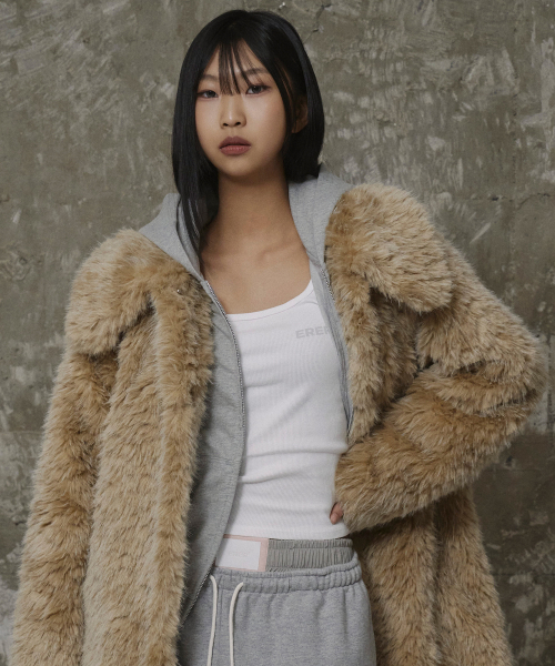 ERER(エルエル)の「Square-neck ribbed sleeveless White(Tシャツ/カットソー・レディース・ホワイト・1/2)」の5枚目の写真
