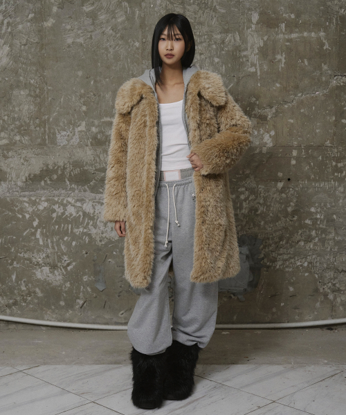 ERER(エルエル)の「Square-neck ribbed sleeveless White(Tシャツ/カットソー・レディース・ホワイト・1/2)」の4枚目の写真