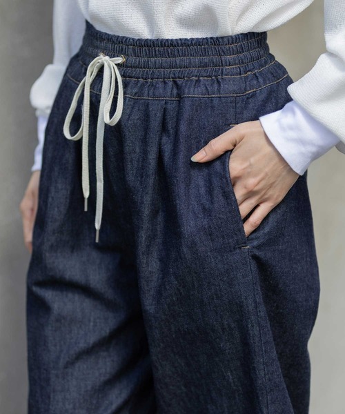 Munich(ミューニック)の「6ozスラブデニムイージーパンツ(デニムパンツ・レディース・ブラック/ライトグレー/インディゴブルー・S/M)」の11枚目の写真