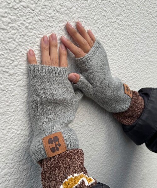 CIAOPANIC（チャオパニック）の「アソート柄デミグラブ（手袋・レディース・グレー/ネイビー/ブラウン/グリーン・FREE）」の6枚目の写真