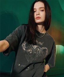 Distorted pigment TEE smoke black