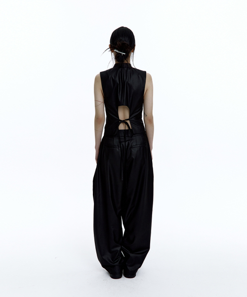 KASHIKO（カシコ）の「Pintuck Asymmetric Trousers Black（その他パンツ・レディース・その他・SMALL/MEDIUM）」の6枚目の写真