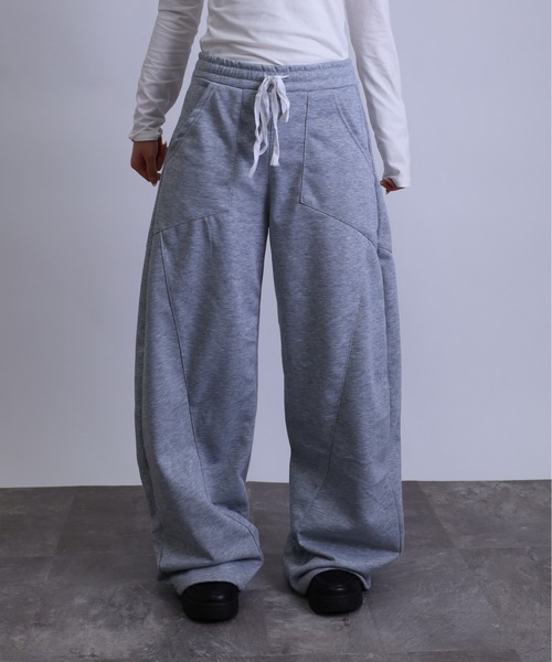 Vini（ヴィニ）の「ユニセックスワイドスウェットパンツ（スウェットパンツ・レディース・グレー・MEDIUM/SMALL/LARGE）」の8枚目の写真