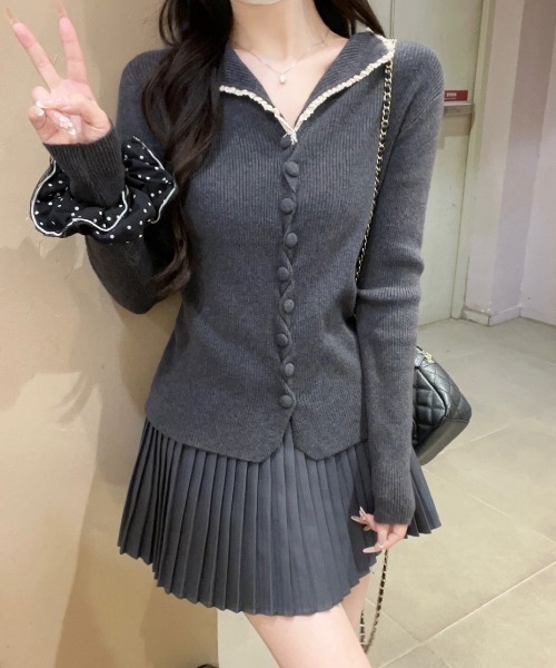LADY LIKE(レディライク)の「ミニレース付きツイスト釦リブニット(ニット/セーター・レディース・ブラック/グレー・M)」の15枚目の写真