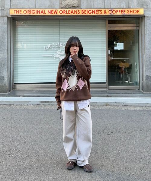 WaiKei(ワイケイ)の「マルチーズ アーガイル クルーネック ニット ブラウン(ニット/セーター・メンズ・その他・1/2)」の9枚目の写真