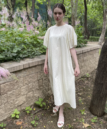 TINABLOSSOM（ティナ ブロッサム）の「Tufted dress（ワンピース）」