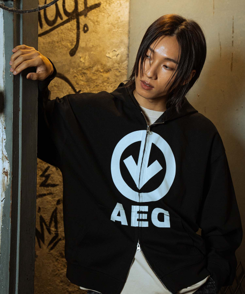 ALL EYES DOWN(オール アイズ ダウン)の「ARROW HOOD ZIP UP (BLACK)(パーカー・メンズ・その他・SMALL/LARGE)」の4枚目の写真