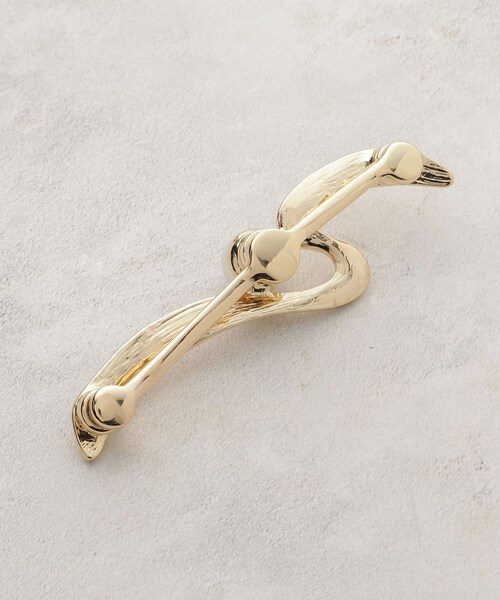 OPAQUE.CLIP（オペークドットクリップ）の「【マグネット】1粒フェイクパールラインブローチ（ブローチ/コサージュ・レディース・ゴールド/シルバー・00）」の4枚目の写真