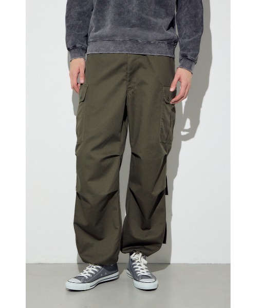AZUL by moussy(アズールバイマウジー)の「M-65 フィールドカーゴパンツ(カーゴパンツ・メンズ・カーキ/ブラック・SMALL/MEDIUM/LARGE)」の2枚目の写真