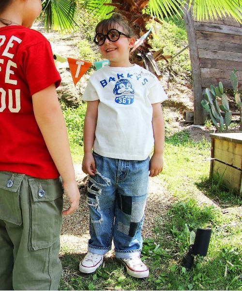 DENIM DUNGAREE（デニムダンガリー）の「BARKYS Tee（Tシャツ/カットソー・キッズ・ホワイト・115/125/105）」の4枚目の写真