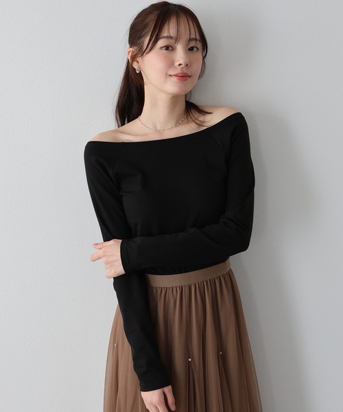 BLUEEAST(ブルーイースト)の「オフショルダーカットソー(Tシャツ/カットソー・レディース・ホワイト系/ブラック/グレー系・MEDIUM)」の7枚目の写真