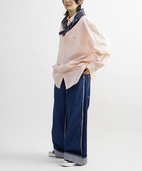 CONVERSE TOKYO（コンバーストウキョウ）の「STAR★ ONEPOINT OVERSIZED SHIRT（シャツ/ブラウス・レディース・ホワイト/ピンクベージュ/サックスブルー/ブラック/ミント・FREE）」の7枚目の写真
