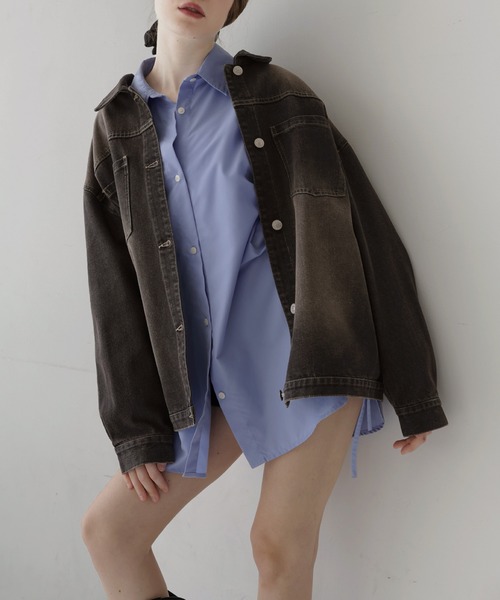 Mili affinity(ミリアフィニティー)の「ヴィンテージオーバーサイズデニムシャツジャケット(デニムジャケット・レディース・ブルー/ブラック/ライトブルー・FREE)」の1枚目の写真