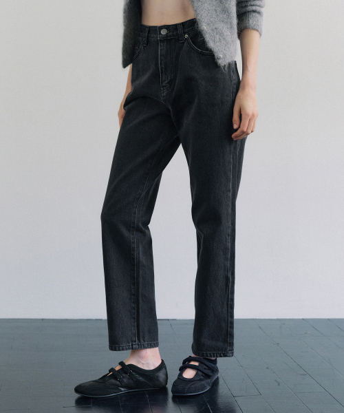 OCTETTE(オテット)の「CLASSIC BOY-FIT COTTON DENIM_BLACK(デニムパンツ・レディース・その他・S/M/L)」の5枚目の写真