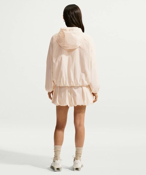 NIKE(ナイキ)の「ナイキ スポーツウェア ウィメンズ ルーズ バブル スカート / Nike Sportswear Women's Loose Bubble Skirt IQ0062-102 Chalk(スカート・レディース・ホワイト系その他2・XL/L/XS/M/S)」の19枚目の写真