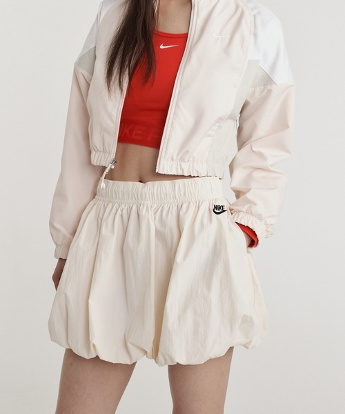 NIKE(ナイキ)の「ナイキ スポーツウェア ウィメンズ ルーズ バブル スカート / Nike Sportswear Women's Loose Bubble Skirt IQ0062-102 Chalk(スカート・レディース・ホワイト系その他2・XL/L/XS/M/S)」の20枚目の写真