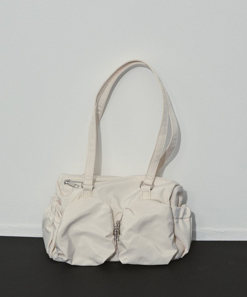 ENVYM（アンビー）の「アウトポケット ギャザー ナイロンバッグ（ハンドバッグ・レディース・ブラウン/ブラック/ホワイト・FREE）」の18枚目の写真