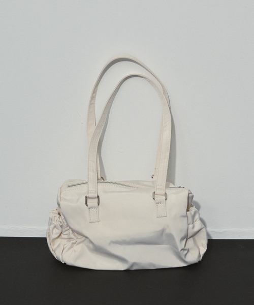 ENVYM（アンビー）の「アウトポケット ギャザー ナイロンバッグ（ハンドバッグ・レディース・ブラウン/ブラック/ホワイト・FREE）」の19枚目の写真