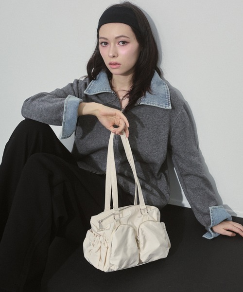 ENVYM（アンビー）の「アウトポケット ギャザー ナイロンバッグ（ハンドバッグ・レディース・ブラウン/ブラック/ホワイト・FREE）」の13枚目の写真