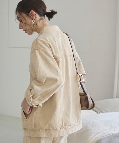 ANGIE（アンジー）の「【セットアップ対応】オーバサイズデニムジャケット / Gジャン（デニムジャケット・レディース・ブルー/ライトグレー/イエロー・FREE）」の13枚目の写真